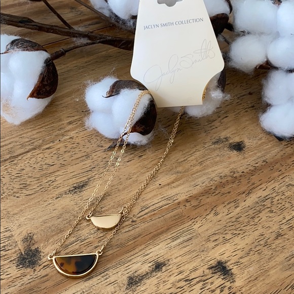 Jaclyn Smith Jewelry - Tortoise Shell/Gold double layer necklace